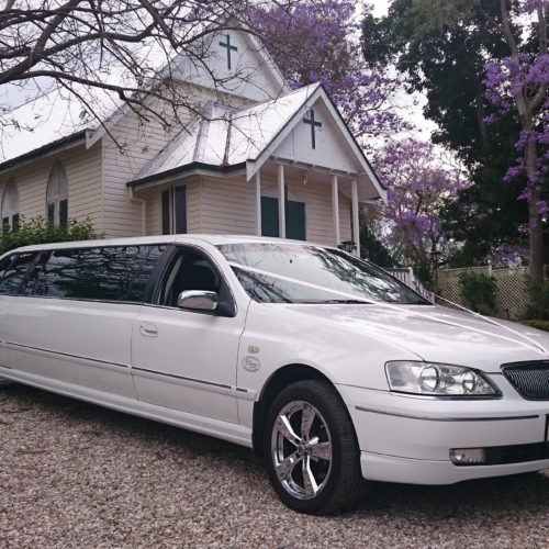 9 seat Fairlaine stretch wedding limousine